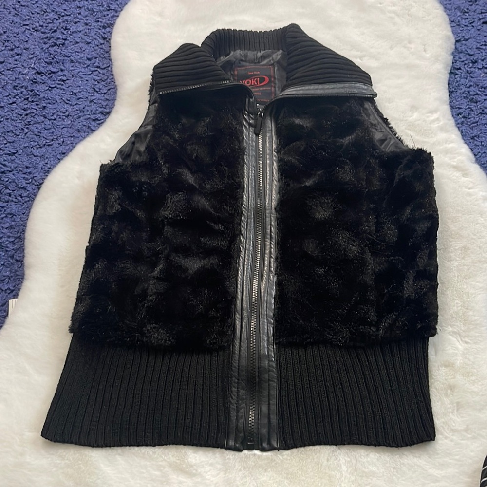 New York YOKI womens vest size medium